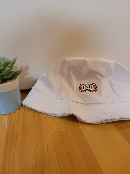 040 Bucket hat